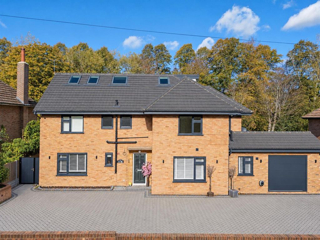 Property photo 1 of 32 40Fd015E-d66c-4284-B3Cb-1B1B8B826A3F.Png