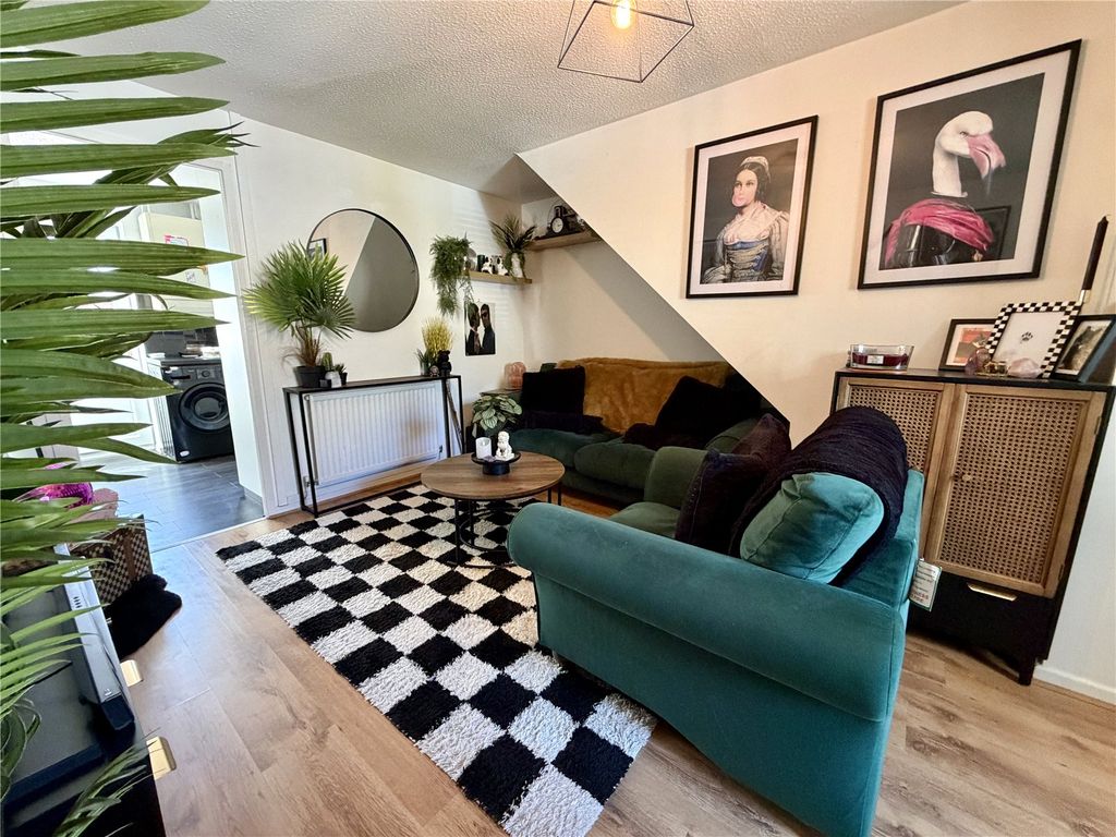 Property photo 2 of 16 Picture No. 05