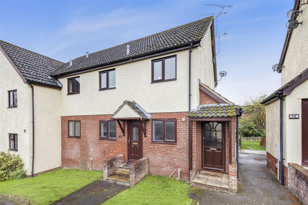 Property photo 1 of 14 External