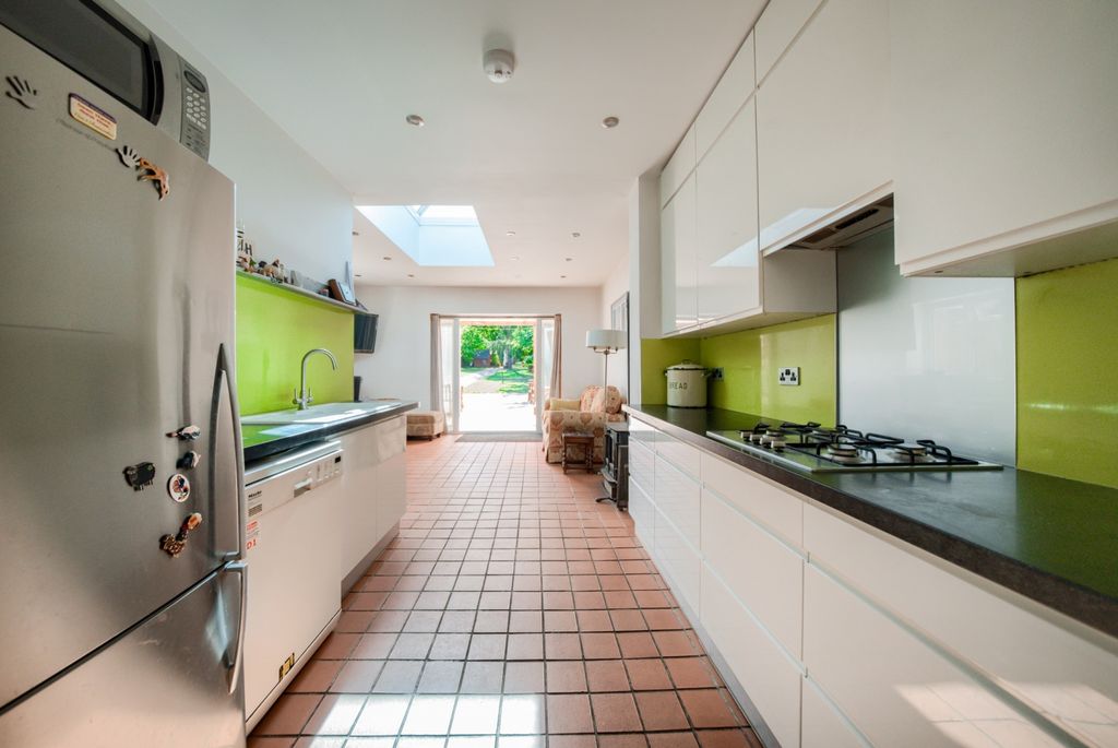 Property photo 2 of 17 Xt5A3731-Hdr(3)