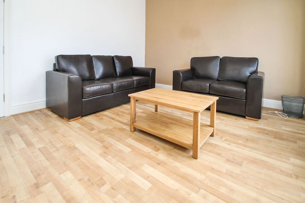 Property photo 3 of 14 Picture No. 03