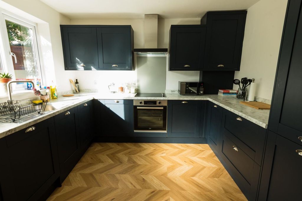 Property photo 3 of 17 Kitchen Pic 2.Jpg