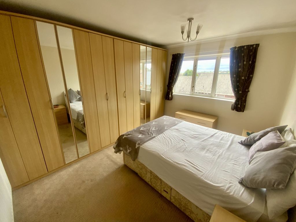 Property photo 2 of 16 Img_0043