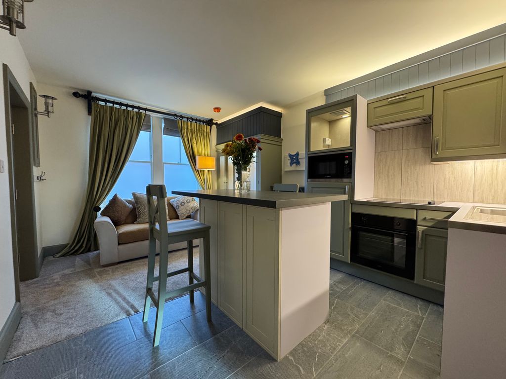 Property photo 2 of 16 Image (36)