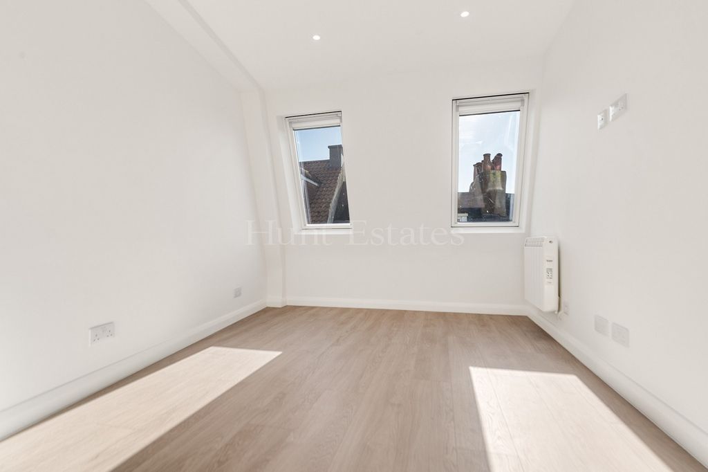 Property photo 3 of 5 Not Specified