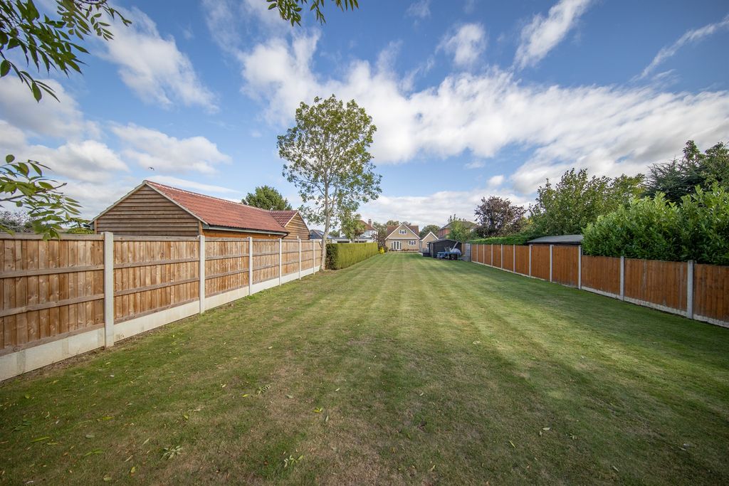 Property photo 1 of 24