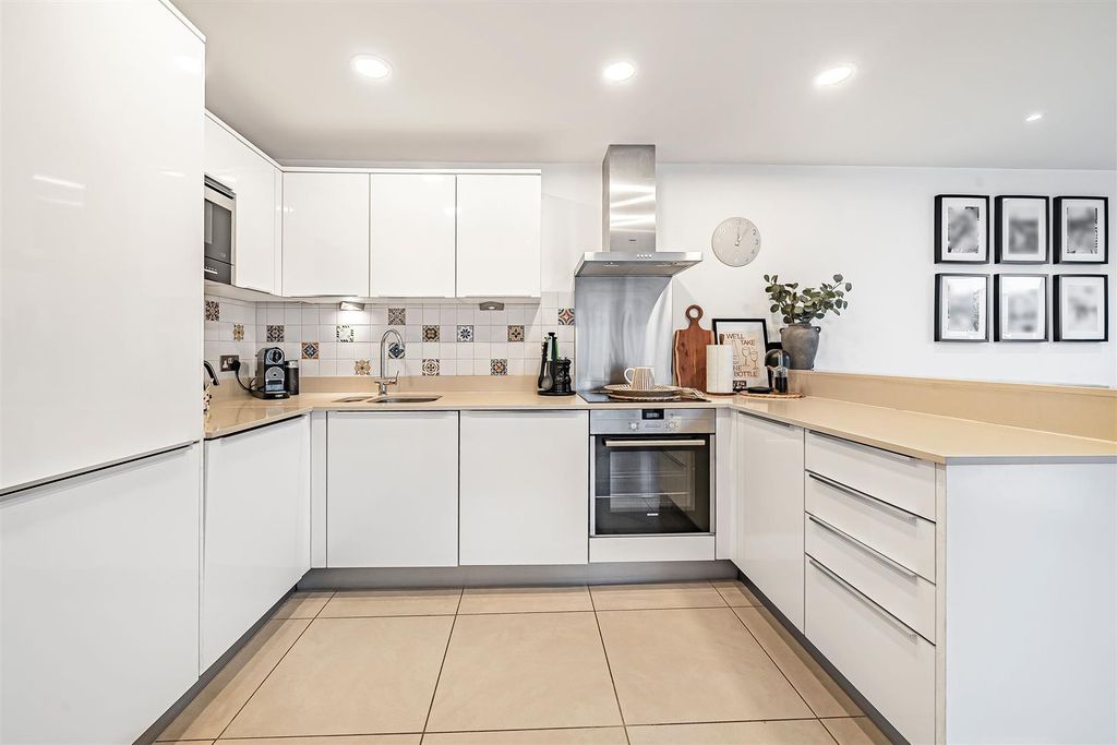 Property photo 3 of 19 Dsc08203-Hdr.Jpg