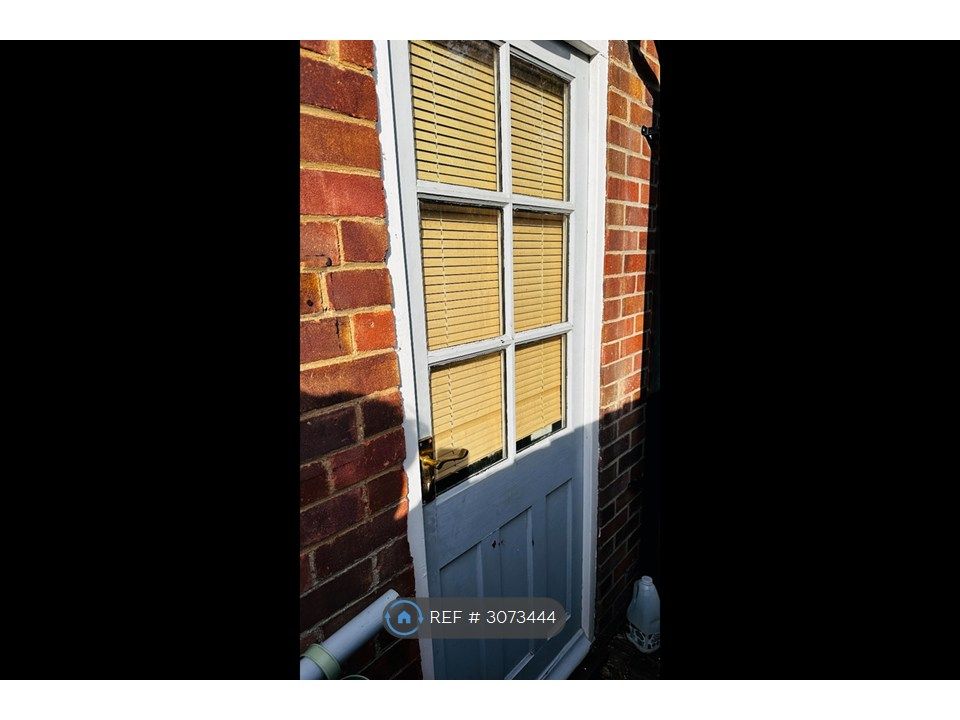 Property photo 1 of 13 Entrance Door
