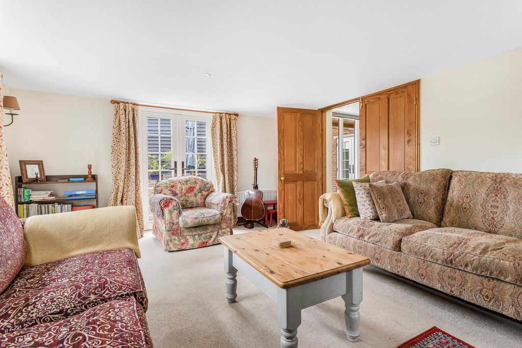 Property photo 3 of 41 39_81042-1.Jpg