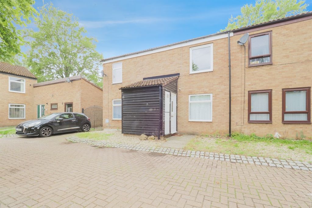 Property photo 1 of 16