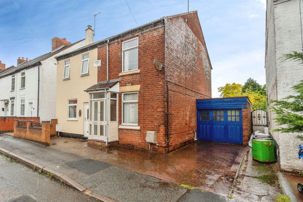 Property photo 1 of 32