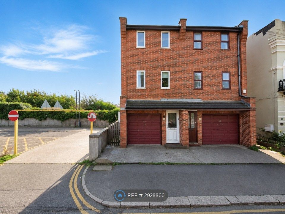 Property photo 1 of 1