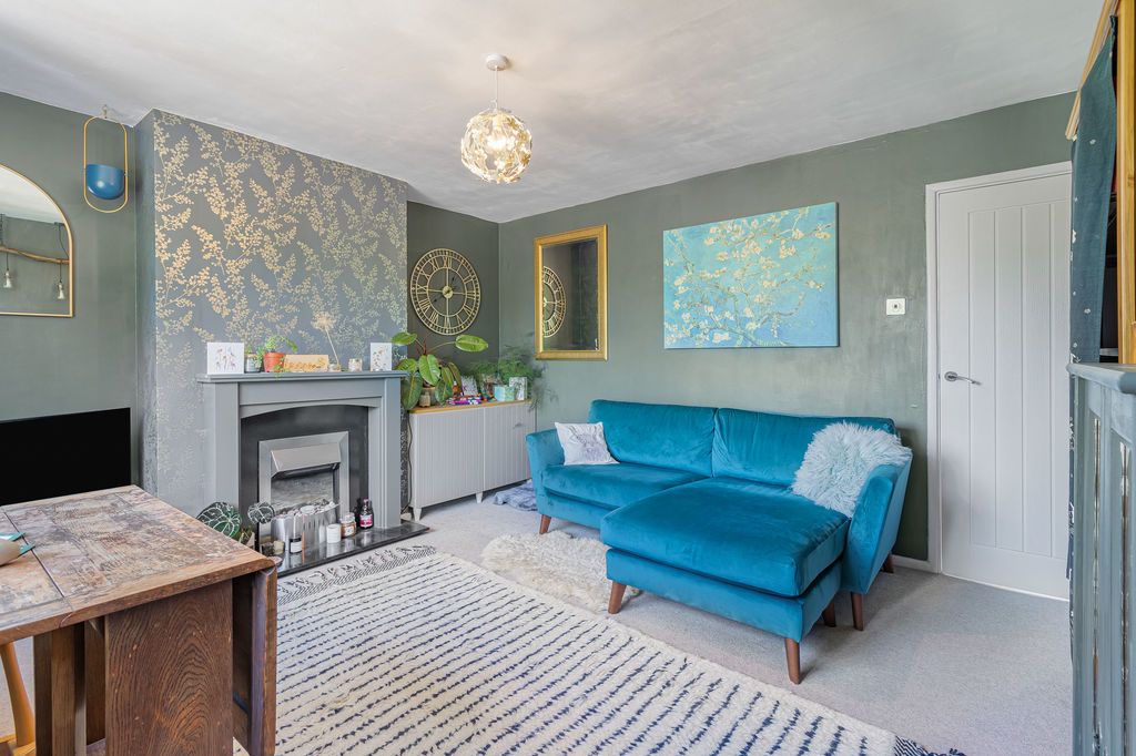 Additional image 8 of 2 bed flat for saleBurr Close, Bexleyheath DA7