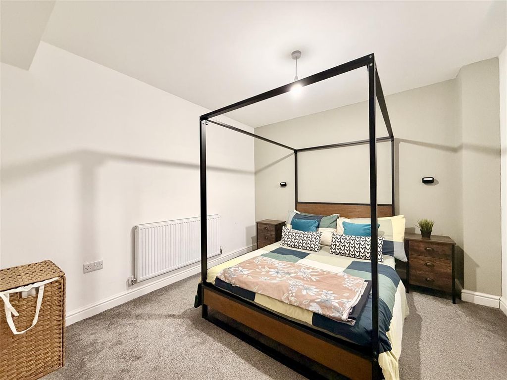 Property photo 3 of 14 Image00007.Jpeg