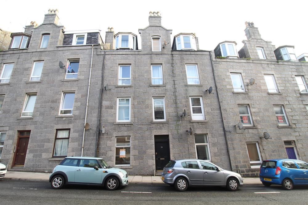 Property photo 1 of 4 External