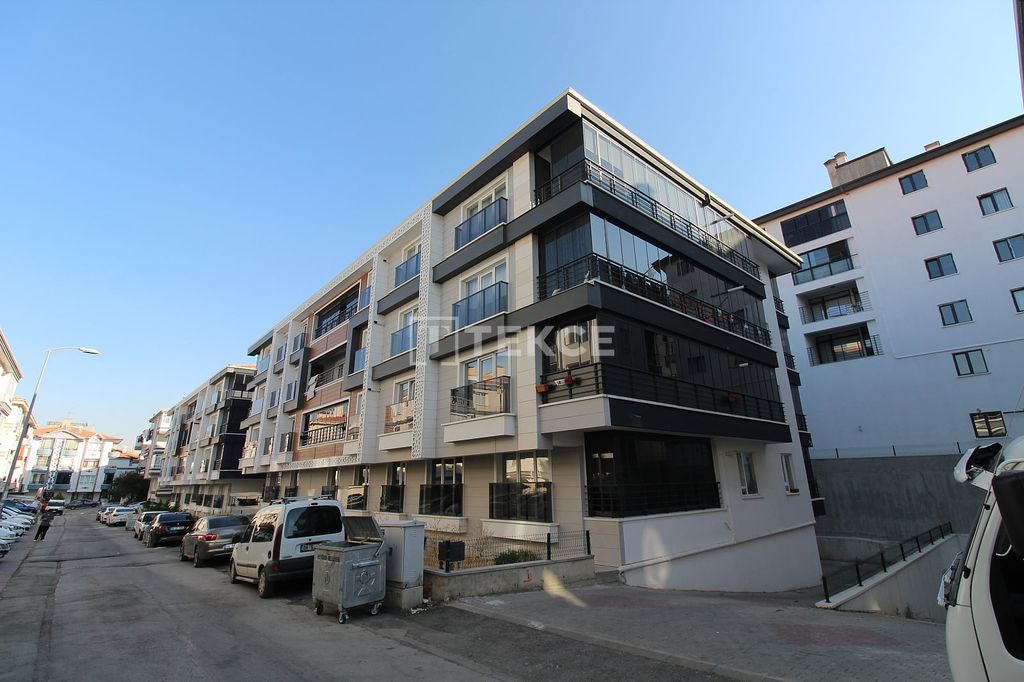 Property photo 2 of 25