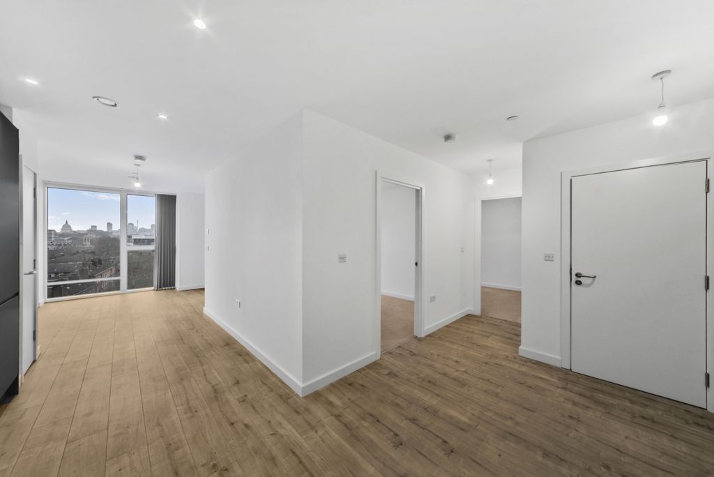 Property photo 3 of 12 Dsc_5081_High