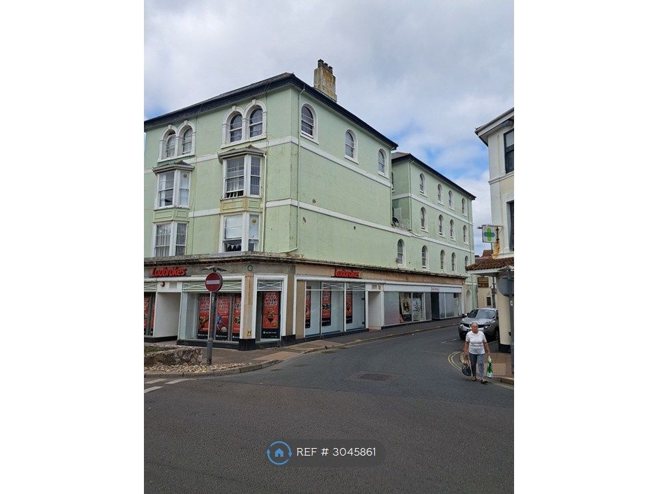 Property photo 1 of 2