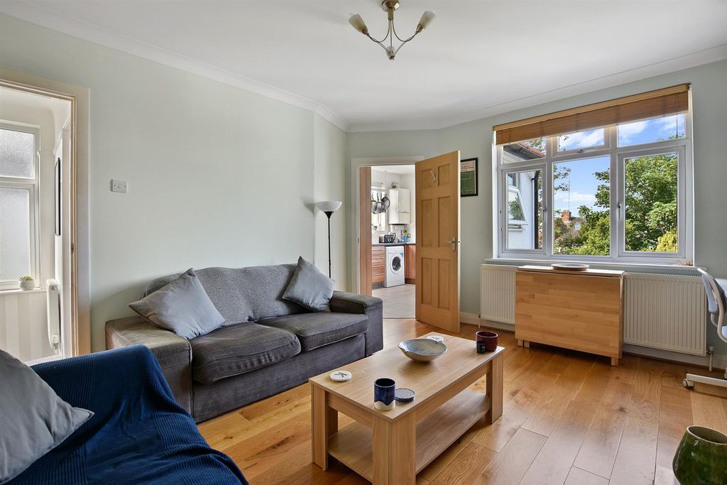 Property photo 3 of 9