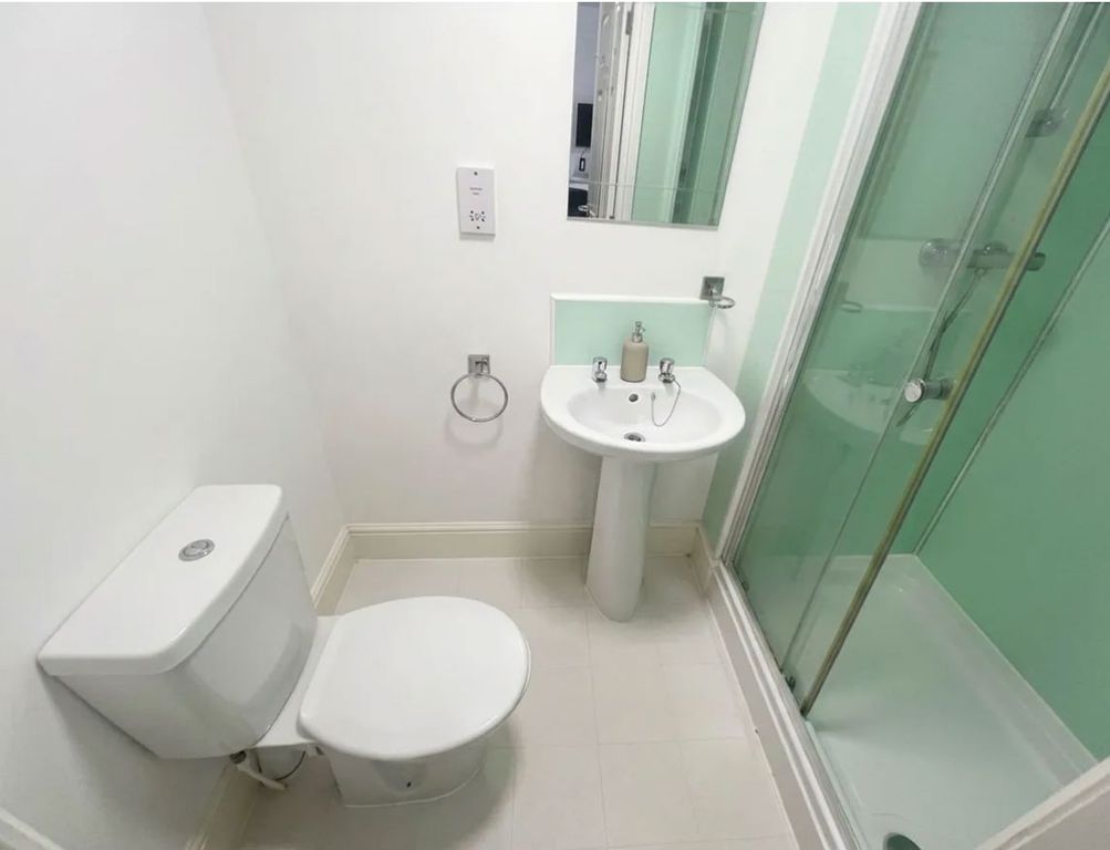 Property photo 3 of 5