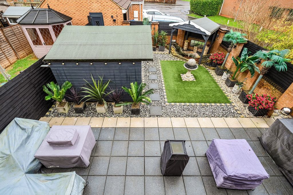 Property photo 3 of 20