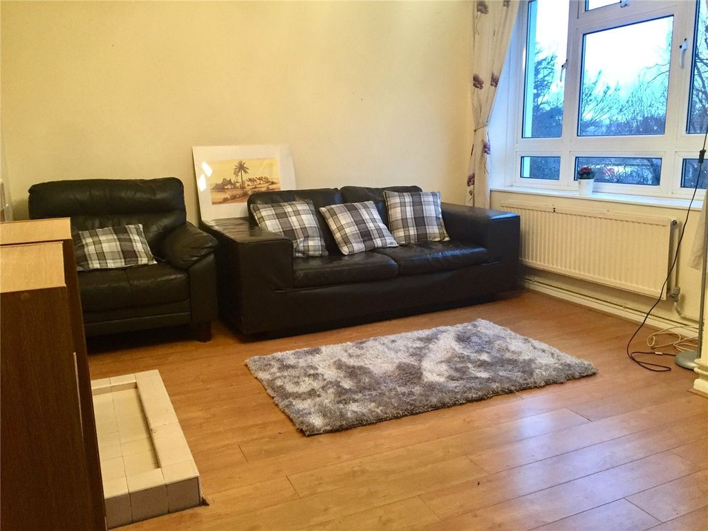 Property photo 3 of 7 Picture No. 12