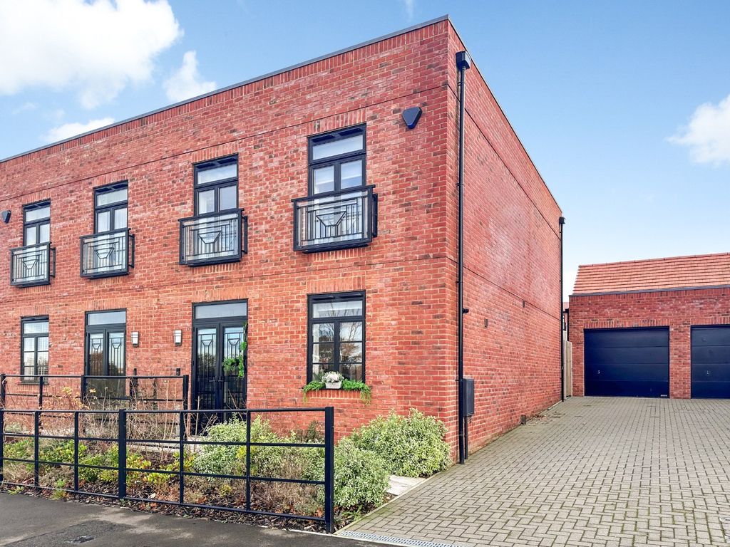 Property photo 1 of 11 2870460