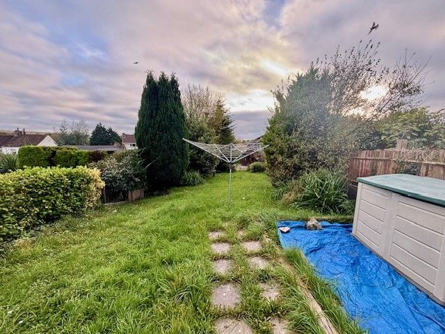 Property photo 3 of 15 Garden