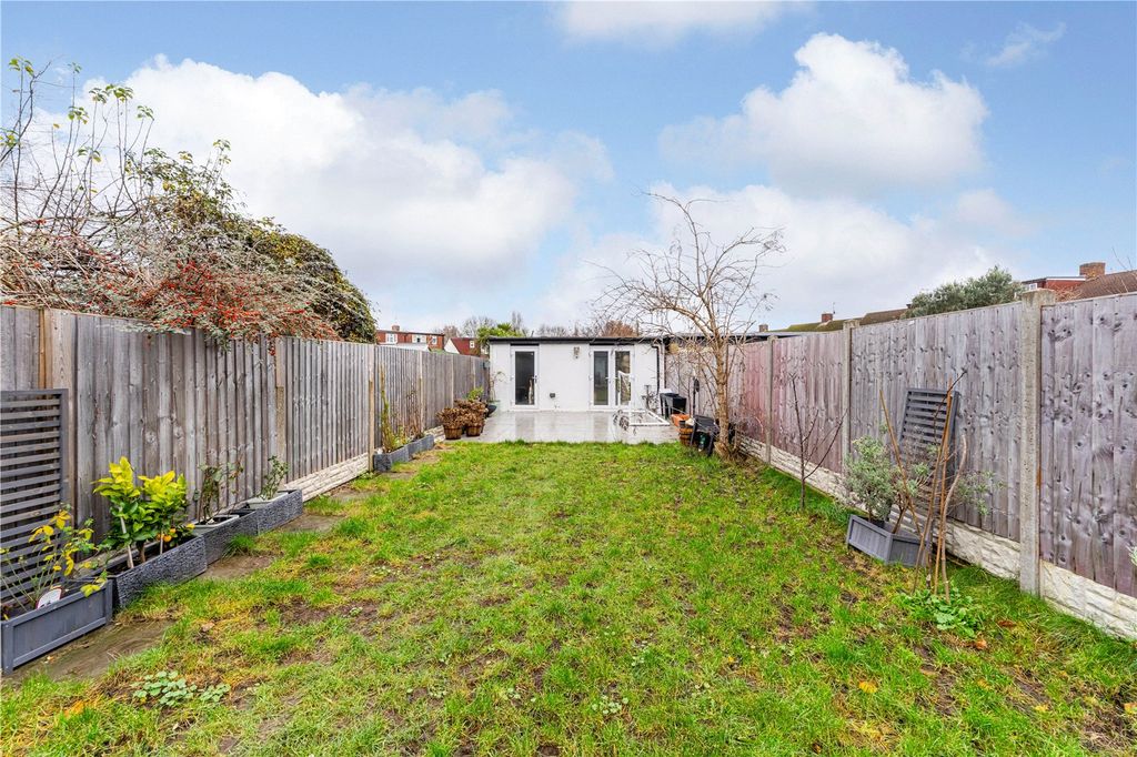 Property photo 2 of 15 Picture No. 75