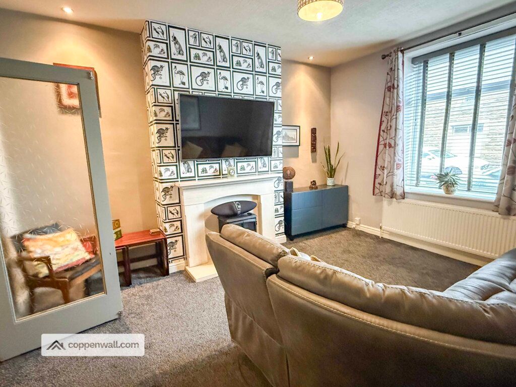Property photo 2 of 37