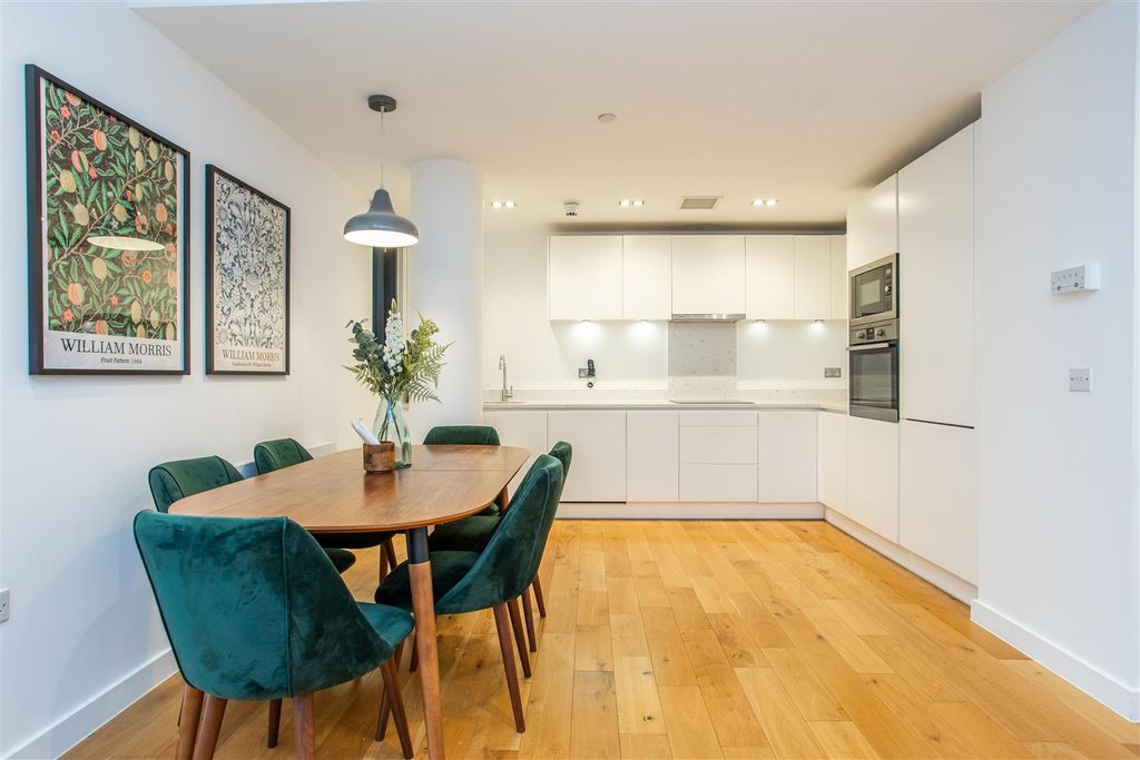 Property photo 2 of 16 Kitchen/Dining