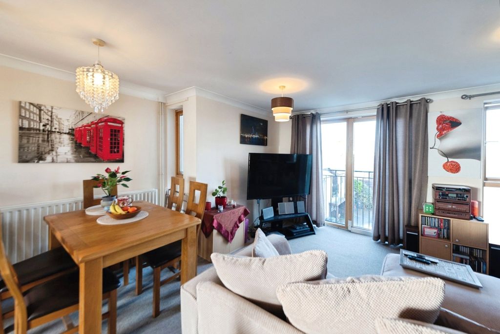 Property photo 3 of 13 Pbox-Img.Jpg
