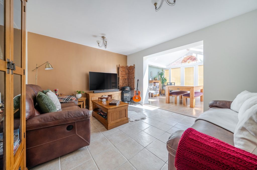Property photo 2 of 22 1467441-9-6A180F7081081