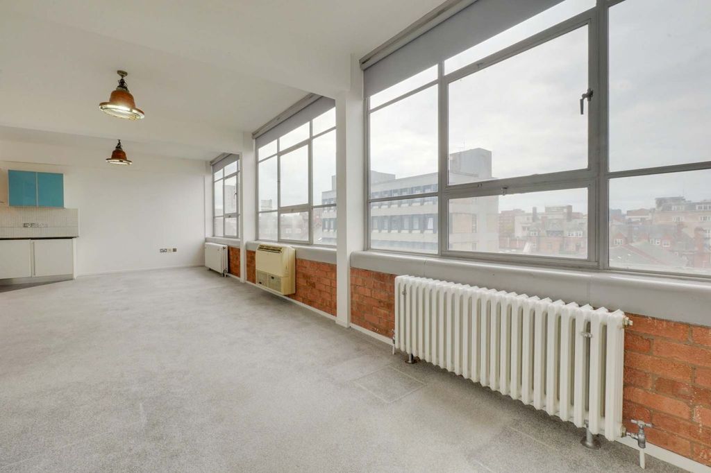 Property photo 3 of 26