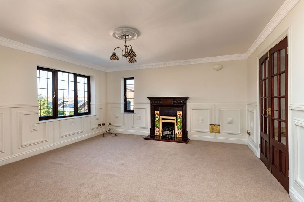 Property photo 3 of 29