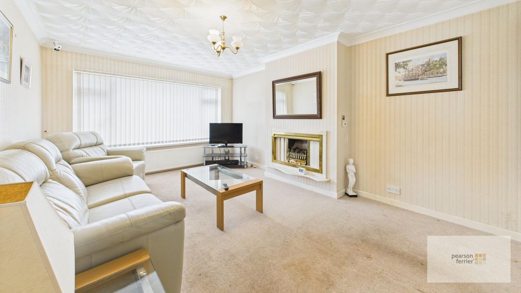 Property photo 3 of 13 Living Room