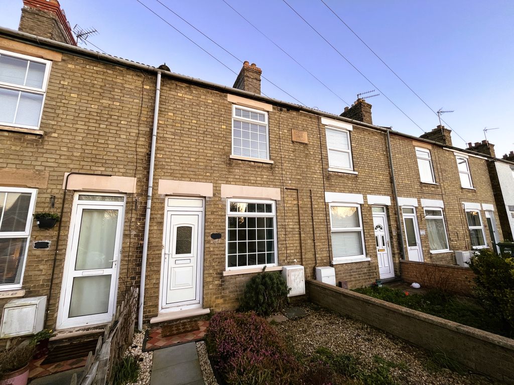 Property photo 3 of 10 Exterior