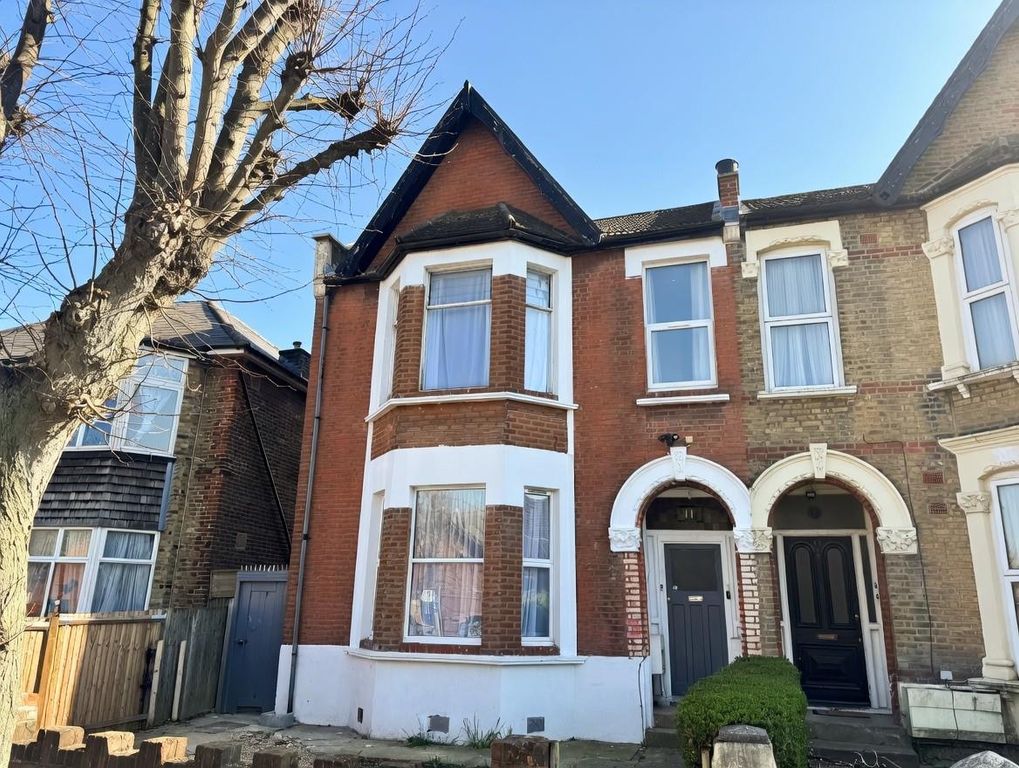 Property photo 2 of 7 Front.Jpg