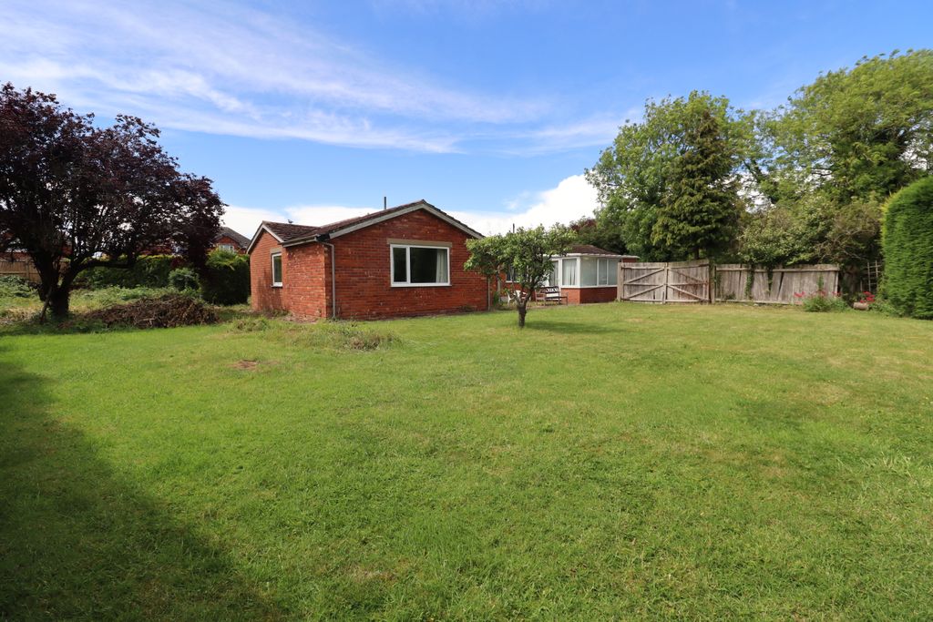 Property photo 2 of 19