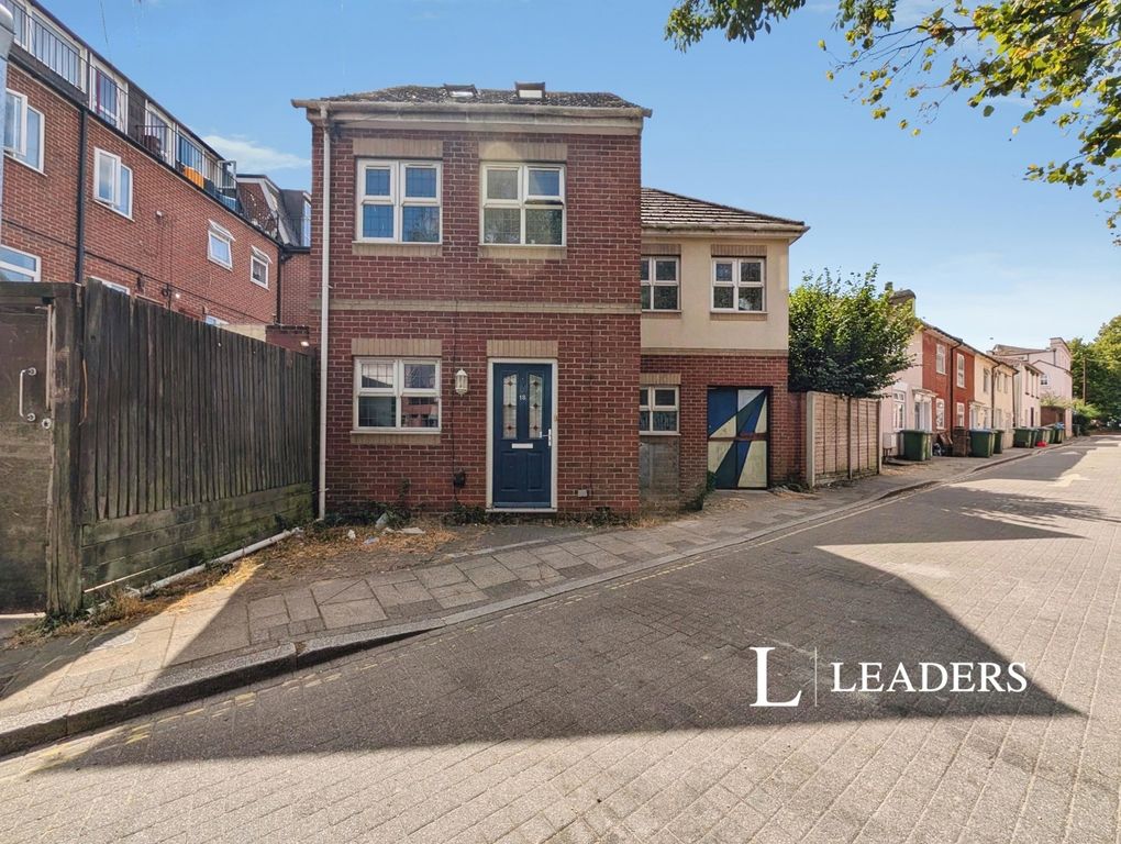 Property photo 1 of 10 Pbox-Img.Jpg