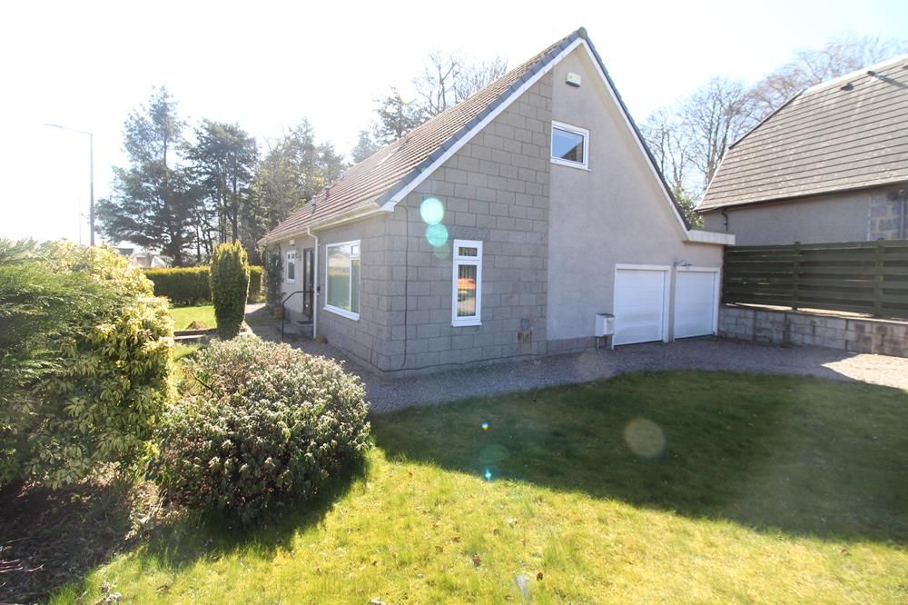 Property photo 1 of 14 External