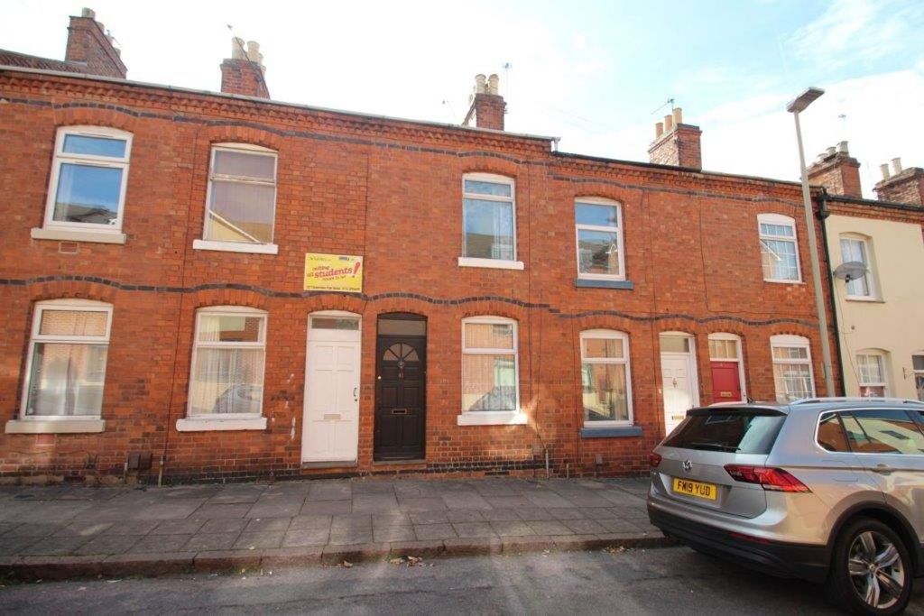 Property photo 2 of 12