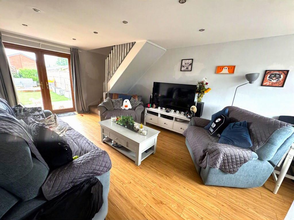 Property photo 3 of 12