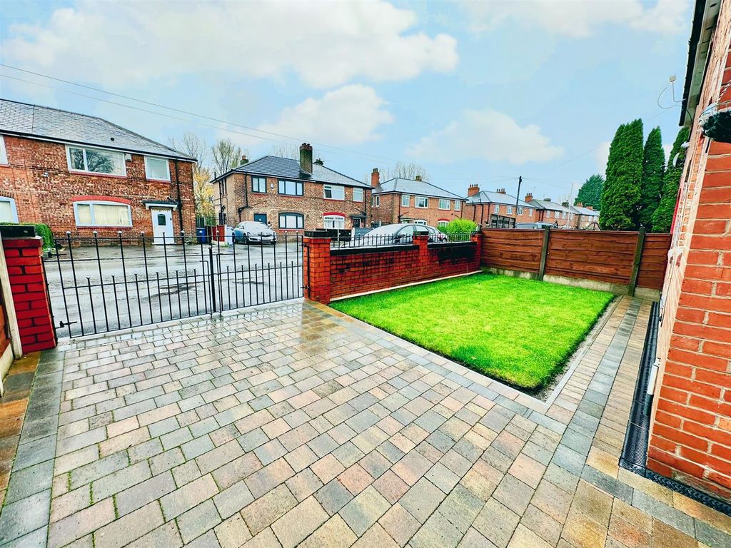 Property photo 2 of 22 Whatsapp Image 2025-11-12 At 11.54.14_1E597254.Jpg