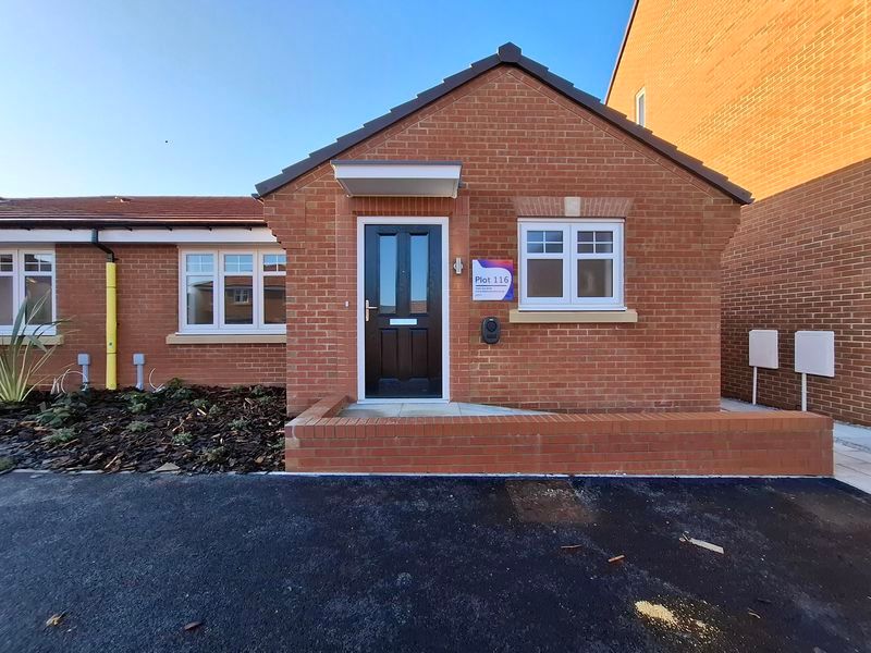 Property photo 1 of 8 Photo 8