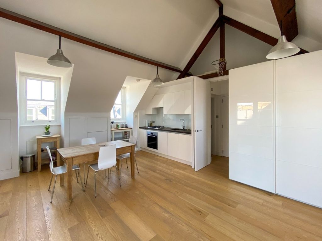 Property photo 3 of 10 Picture No. 10