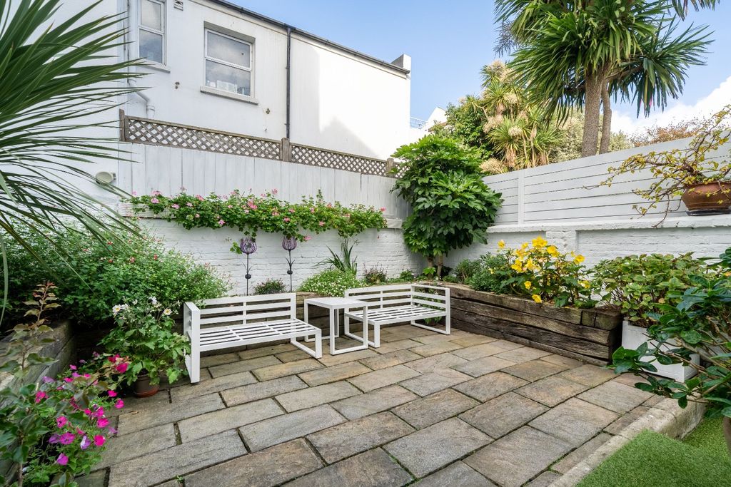 Property photo 3 of 30 4579064