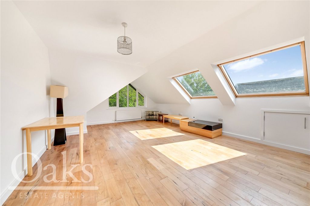 Property photo 2 of 9 Picture No. 07