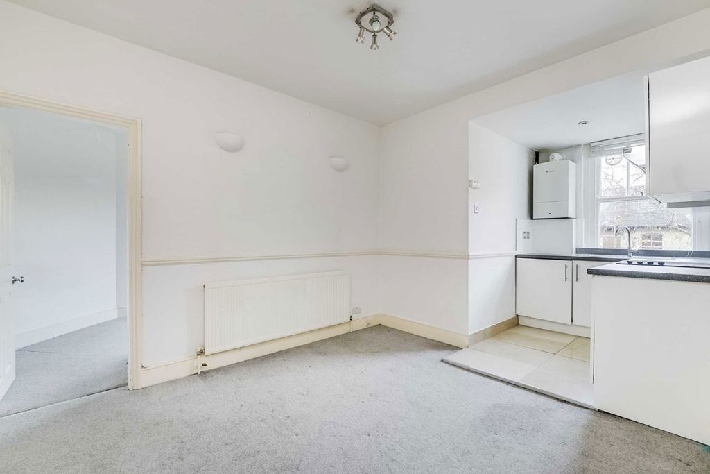 Property photo 2 of 4