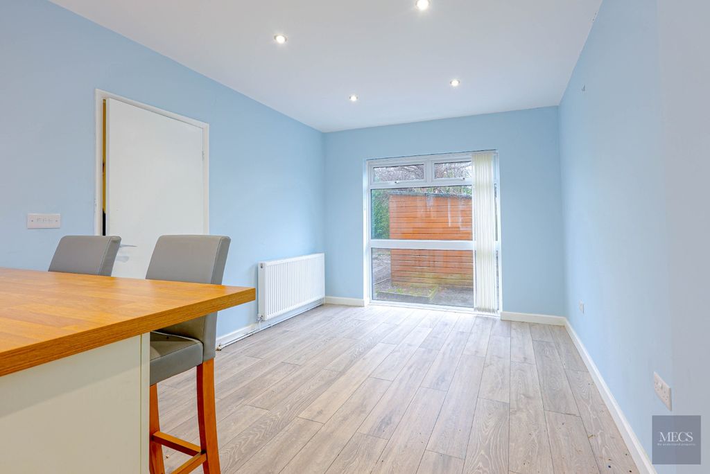 Property photo 3 of 20 2889116